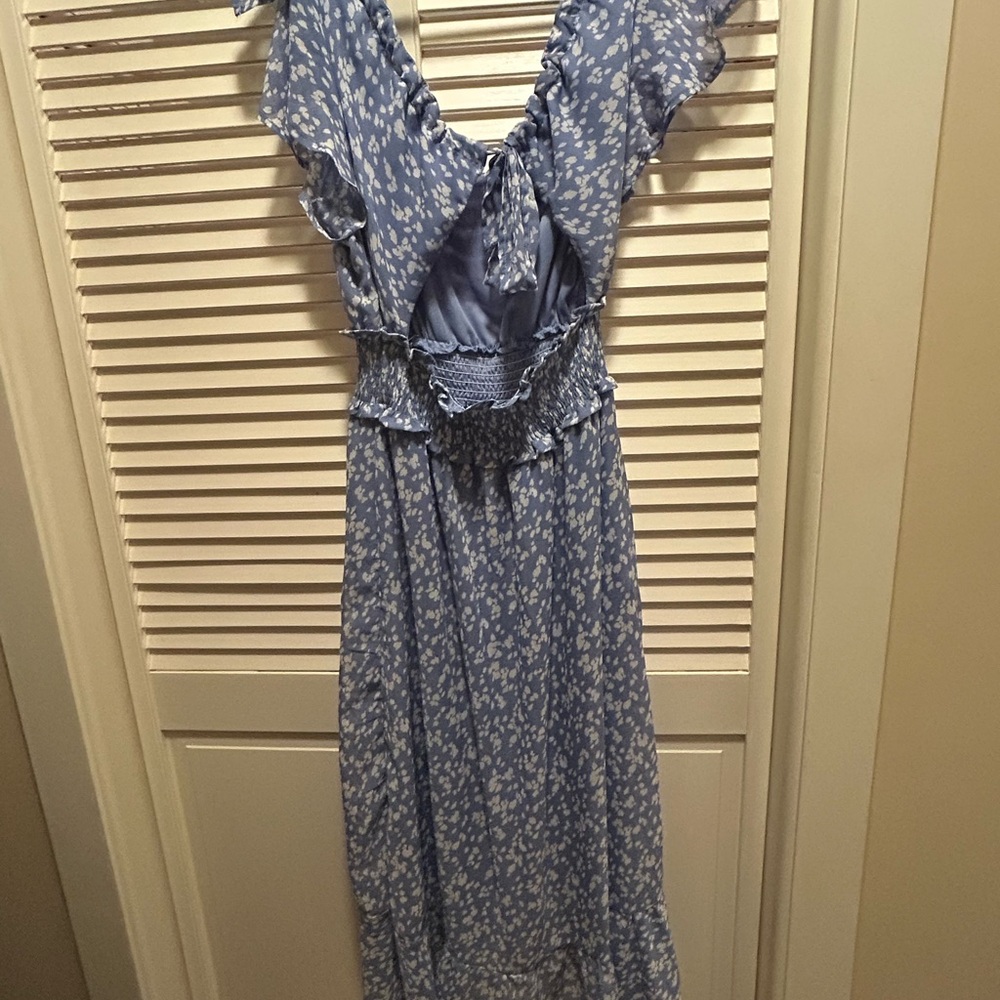 Emerald Sundae Blue and White Floral Dress - Picture 2 of 4